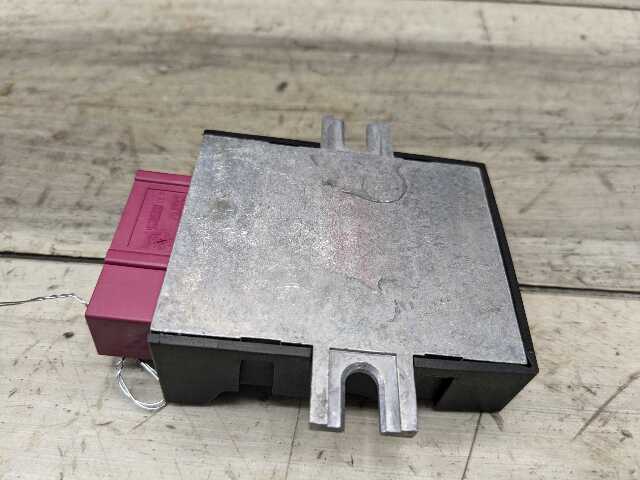 OEM BMW E70 E82 E90 E92 E93 N54 N55 Helbako Fuel Pump Relay Control Module EKPM3