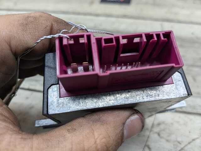 OEM BMW E70 E82 E90 E92 E93 N54 N55 Helbako Fuel Pump Relay Control Module EKPM3