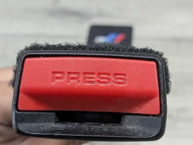 OEM BMW F15 F16 F85 F86 X5 X6 Front Left Driver Right Passenger Seat Belt Buckle
