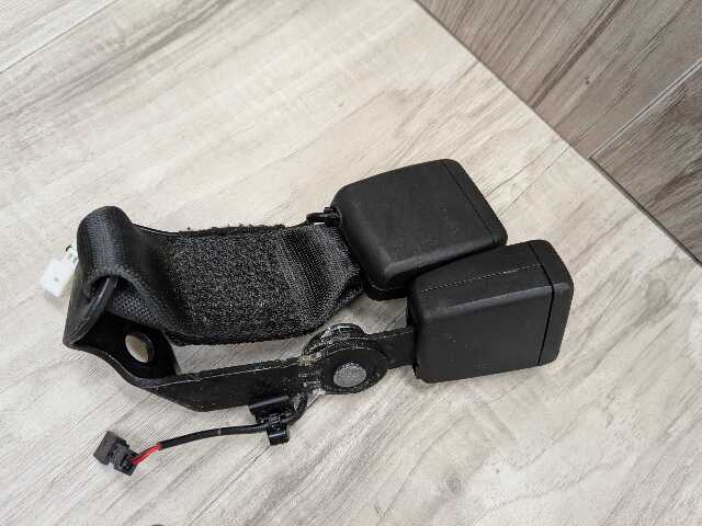 19-24 OEM BMW G20 G21 G80 330 M340 M3 Rear Left Driver Seatbelt Seat Belt Buckle