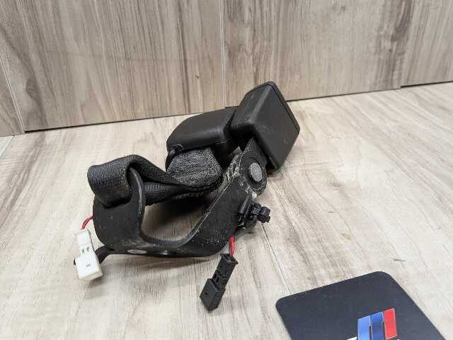 19-24 OEM BMW G20 G21 G80 330 M340 M3 Rear Left Driver Seatbelt Seat Belt Buckle