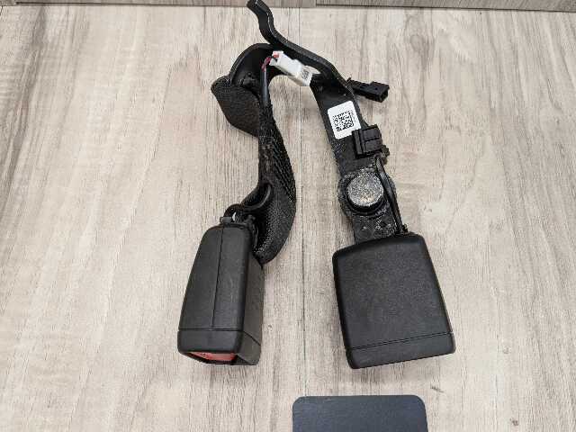 19-24 OEM BMW G20 G21 G80 330 M340 M3 Rear Left Driver Seatbelt Seat Belt Buckle