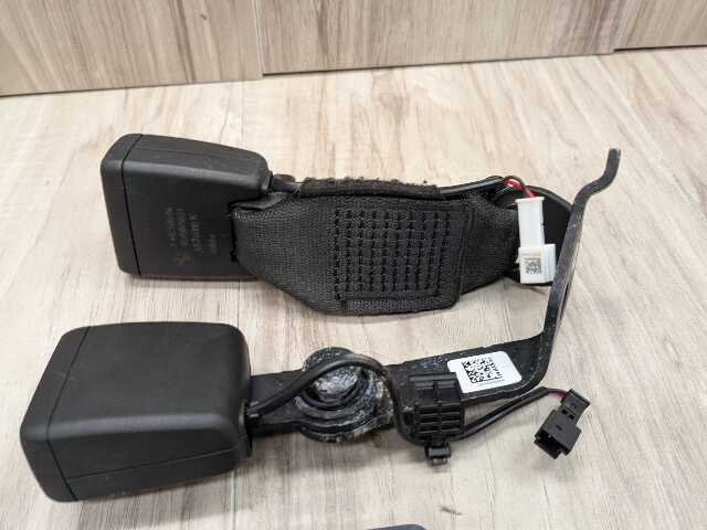 19-24 OEM BMW G20 G21 G80 330 M340 M3 Rear Left Driver Seatbelt Seat Belt Buckle