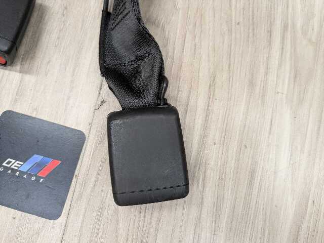 20-24 OEM BMW F44 228 M235 Rear Center Middle Seatbelt Seat Belt Buckle