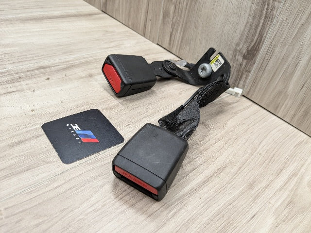20-24 OEM BMW F44 228 M235 Rear Center Middle Seatbelt Seat Belt Buckle