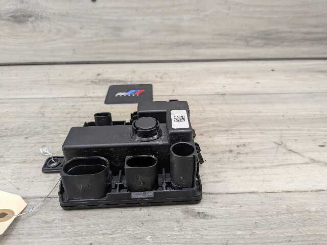 OEM BMW F01 F10 F12 F15 F16 F22 F30 F32 F36 F87 Integrated supply module