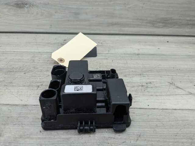 OEM BMW F01 F10 F12 F15 F16 F22 F30 F32 F36 F87 Integrated supply module