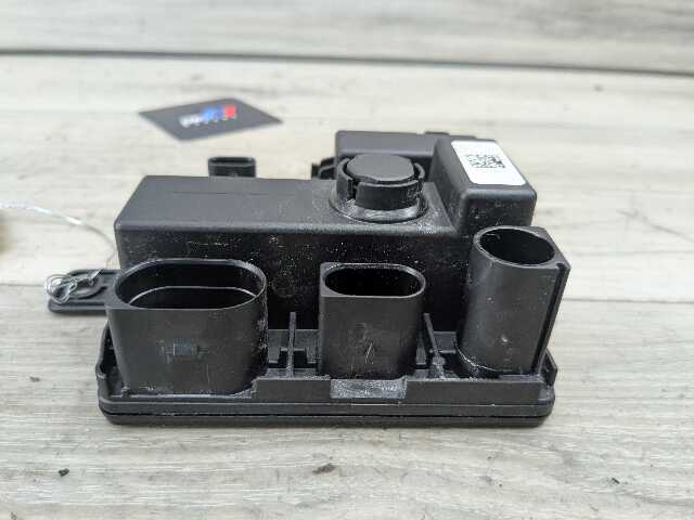 OEM BMW F01 F10 F12 F15 F16 F22 F30 F32 F36 F87 Integrated supply module