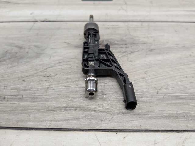 OEM BMW F39 F44 F48 G01 G05 G14 G15 G20 G30 Engine High Pressure Fuel Injectors