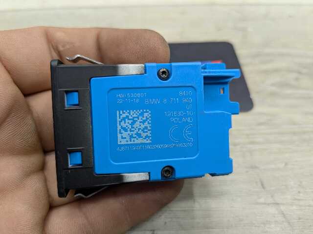 19-24 OEM BMW G20 G30 G05 G06 G07 G29 USB-C Socket Single Port