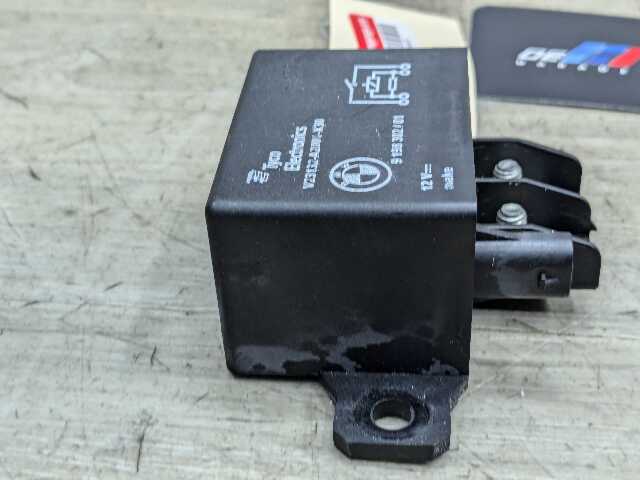 OEM BMW F10 F13 F02 F30 F32 F80 F82 F85 M3 M4 M6 Cooling Fan Relay Control 130A