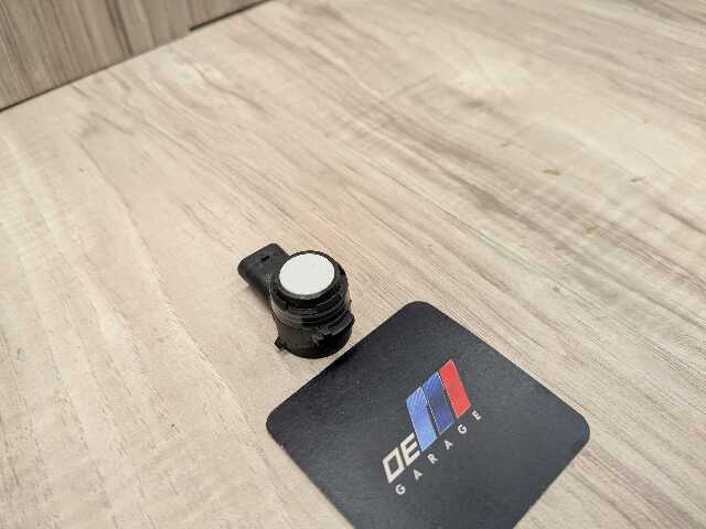 OEM BMW F15 F16 F85 F86 X5 M X6 M Ultrasonic Pakring Distance Sensor PDC White