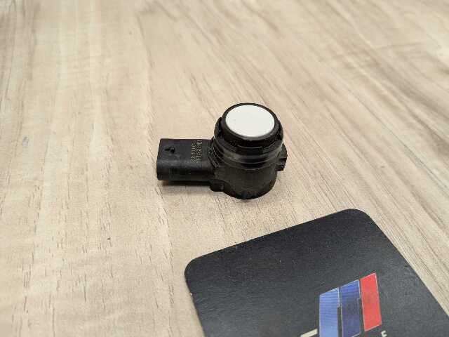 OEM BMW F15 F16 F85 F86 X5 M X6 M Ultrasonic Pakring Distance Sensor PDC White