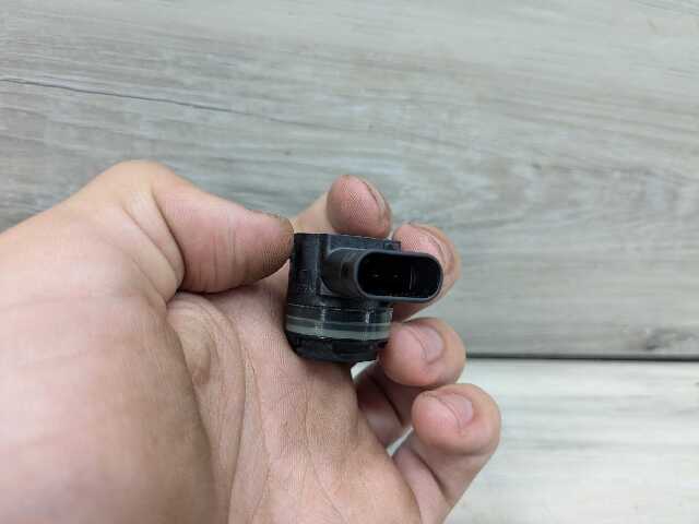 OEM BMW F15 F39 F90 G01 G12 G30 Parking Distance Sonic Sensors PDC Gray