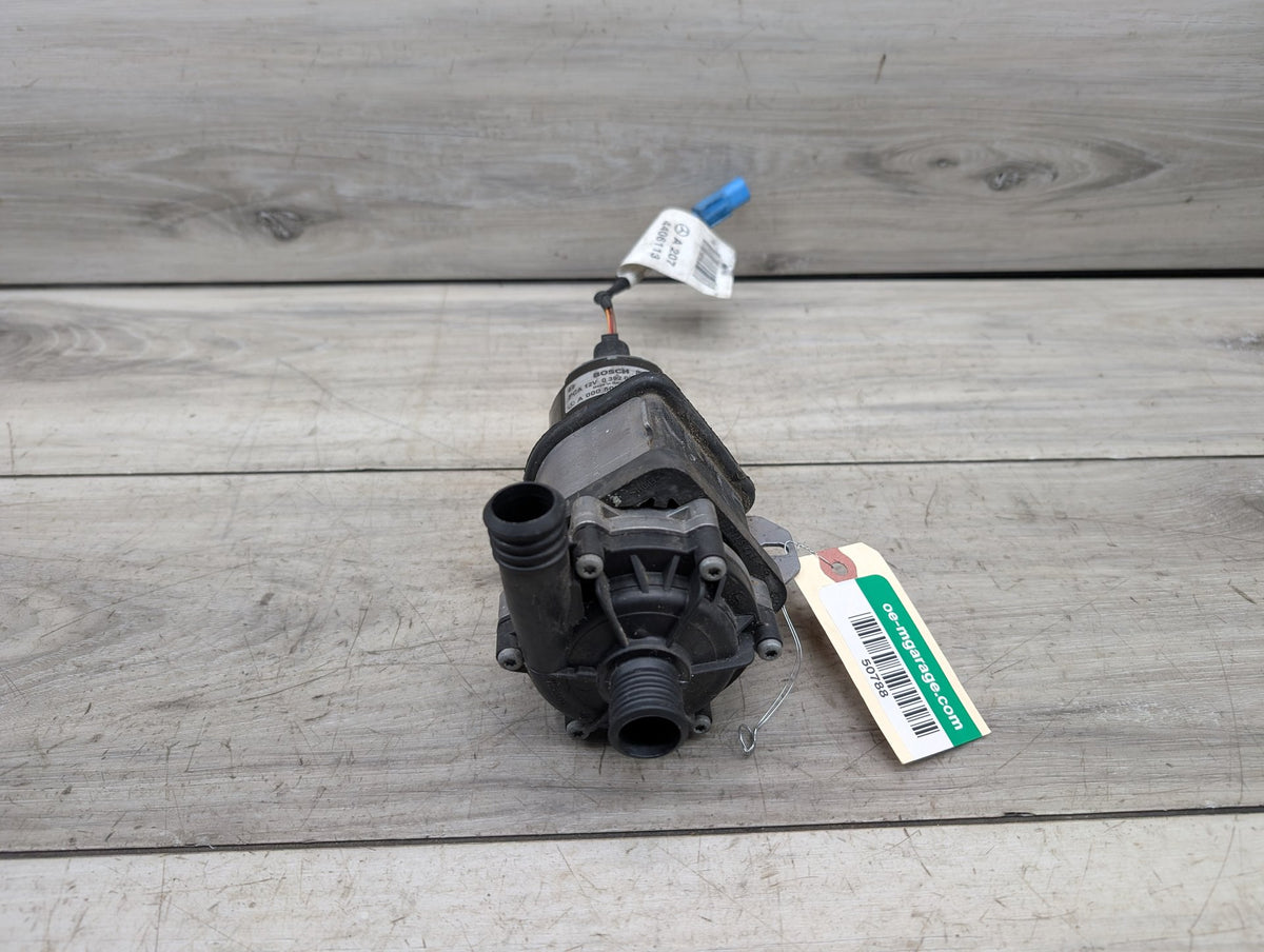 2009-2017 Mercedes-Benz E-Class A207 E550 M278 Engine Motor Cooling Auxiliary Water Pump A0005000386