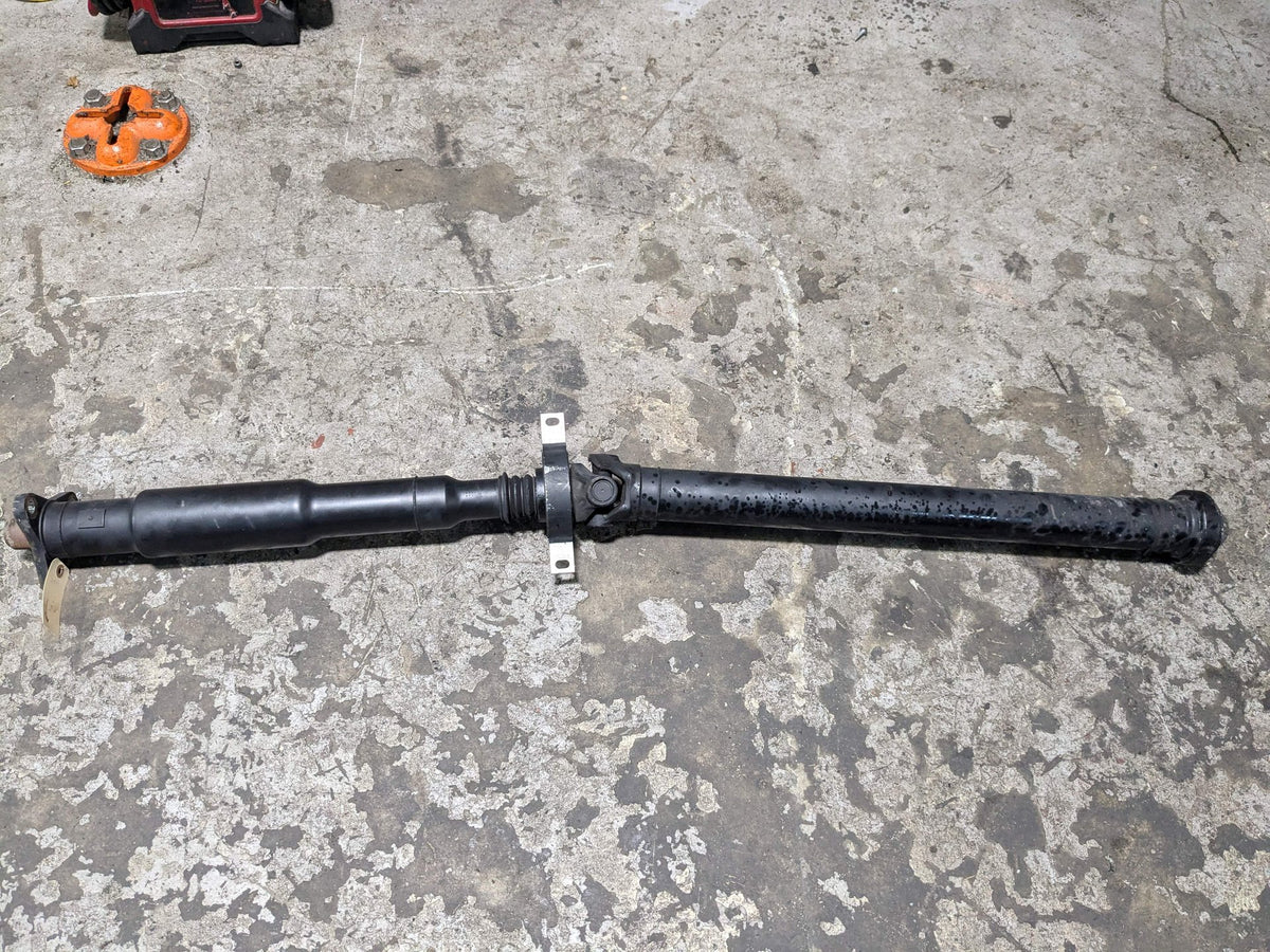 11-13 OEM BMW E82 E88 135 N55 Rear Drive Shaft Propeller DCT TRANSMISSION ONLY