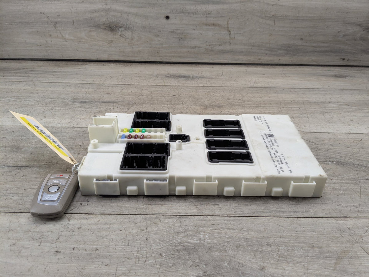 2011-2016 BMW 335i F30 Bdc Body Domain Fem Control Module w/ Key 9292653 12-18 OEM BMW F22 F30 F80 REM Rear Body Control Electronic Module BCM Box +Key OEM
