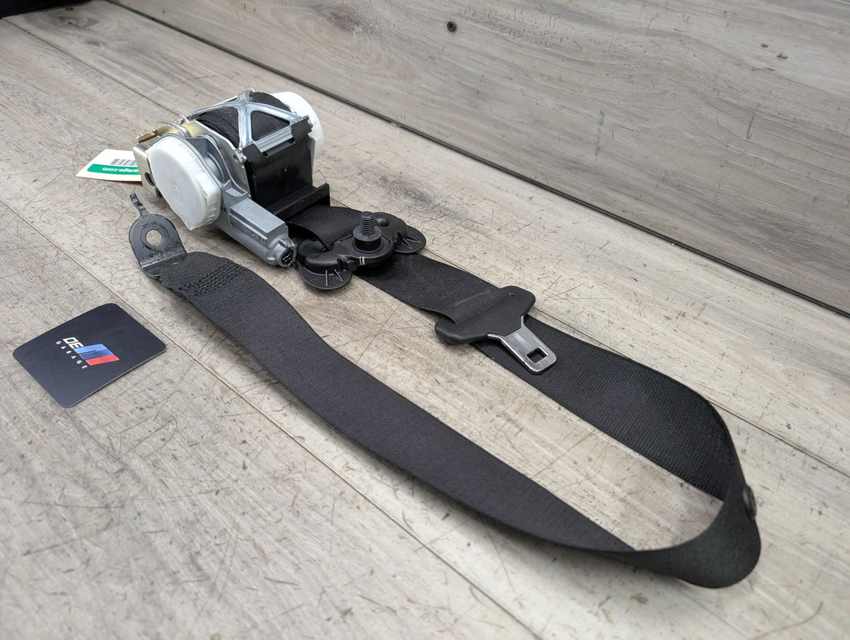 14-20 OEM BMW F22 F32 F82 M4 Front Right Passenger Seatbelt Retractor Black