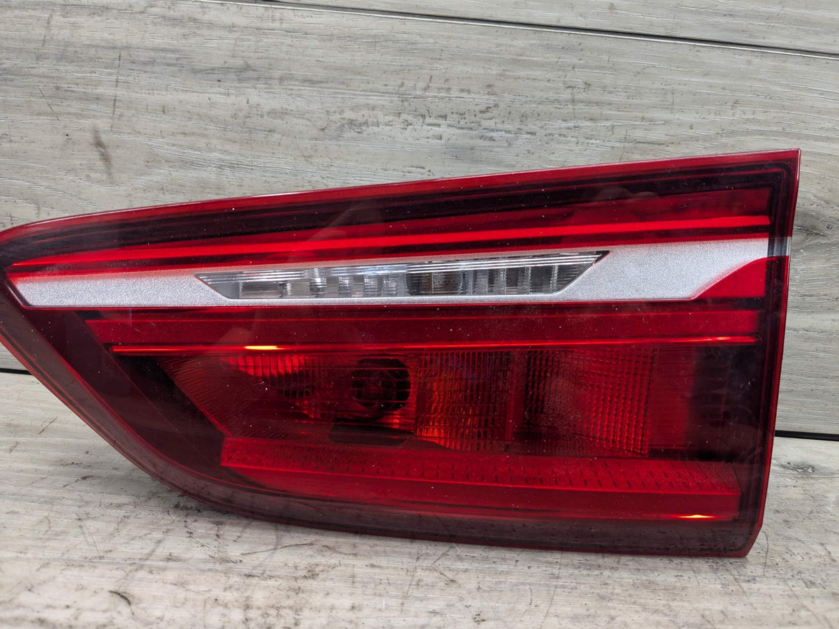 16-19 OEM BMW F48 X1 PRE LCI Rear Right Passenger Side Inner Trunk Tail Light