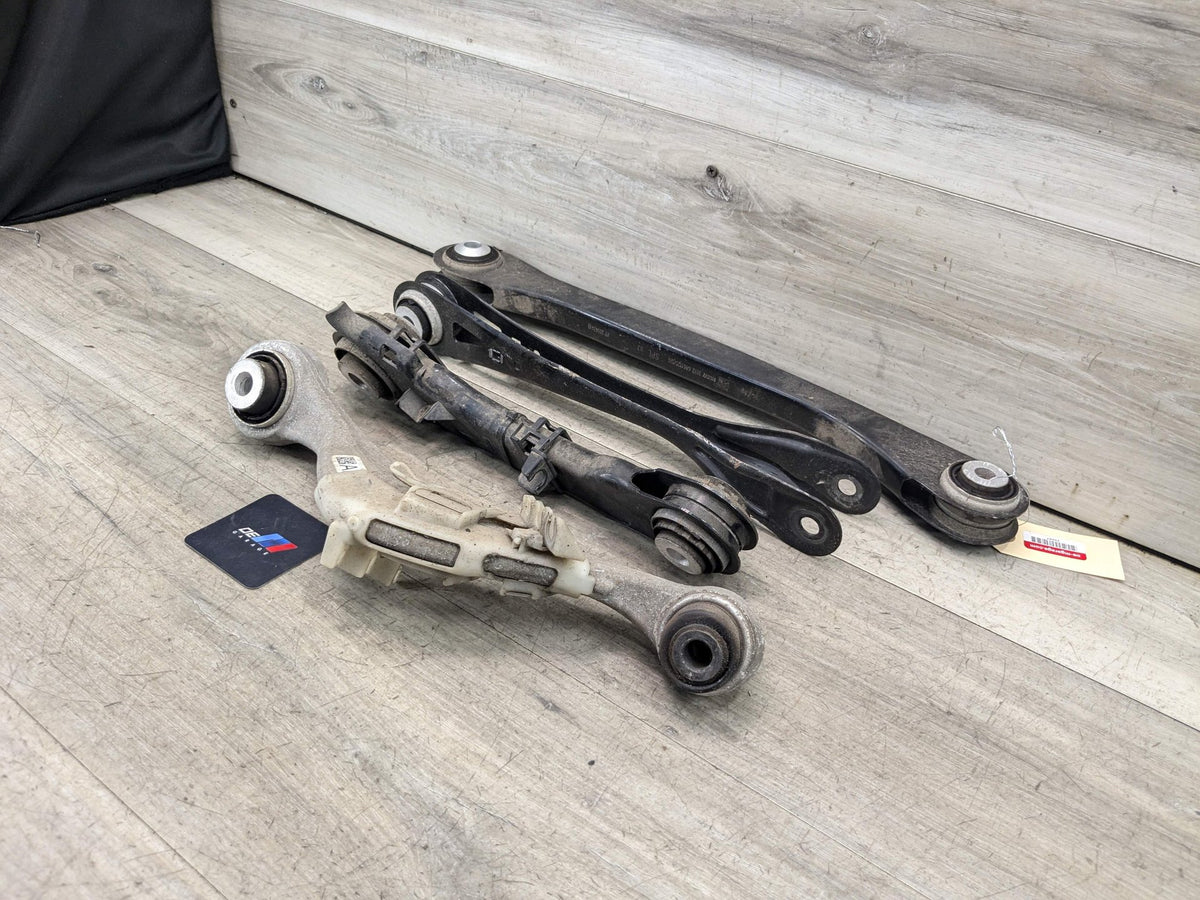2018 BMW 540i G30 Rear Left Driver Control Arms SET 6861125 16-19 OEM BMW G11 G12 G30 Rear Left Suspension Control Arm Wishbone SET