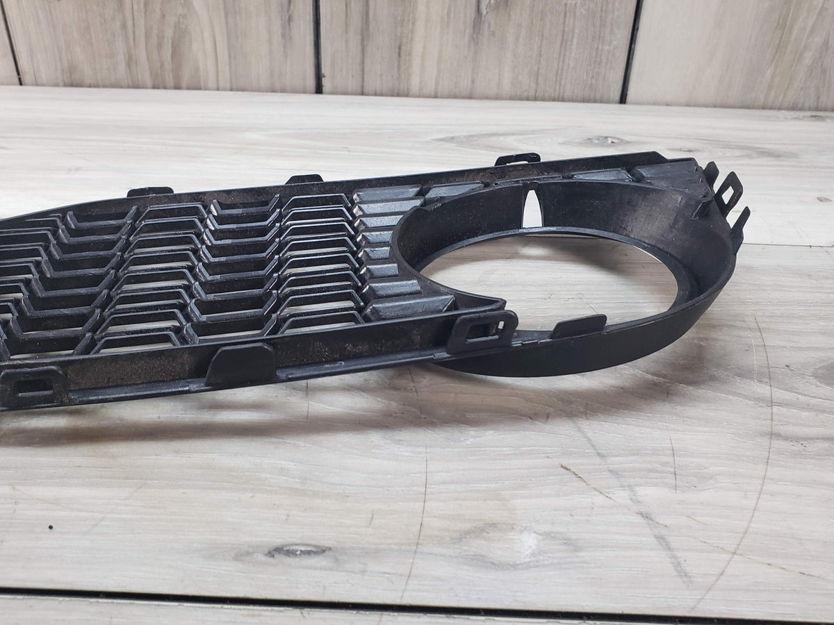 2012 BMW 535i F10 Front Left Driver Bumper Cover Grille Fog Light Lamp Grille Mesh