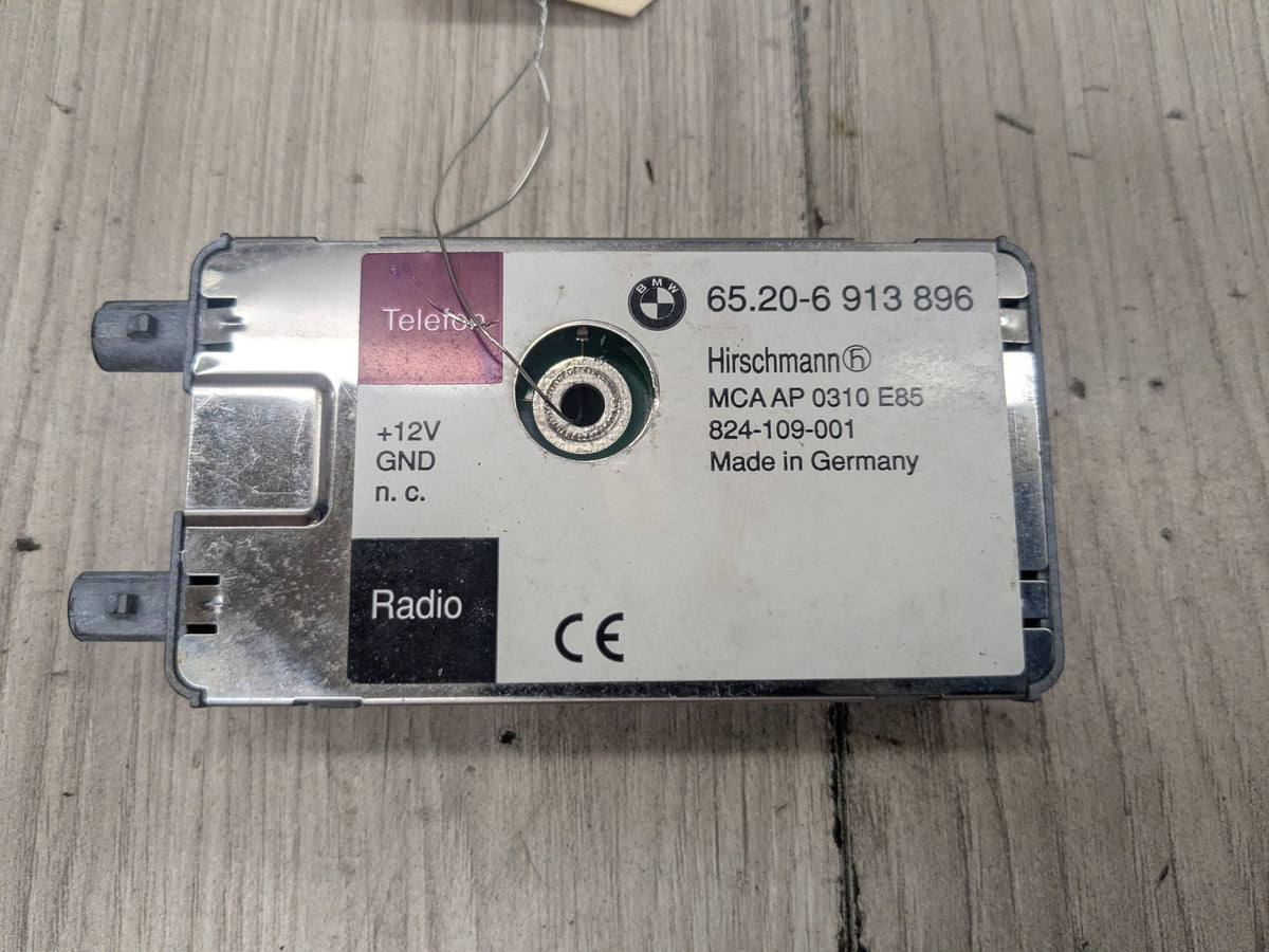 03-08 OEM BMW E85 E86 Z4 Radio Antenna Amplifier Module Unit