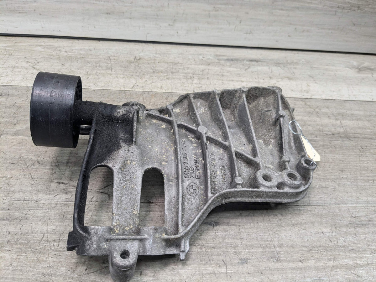 OEM BMW F80 F82 F83 M3 M4 S55 Engine Aux Belt Idler Pulley Bracket Deflection