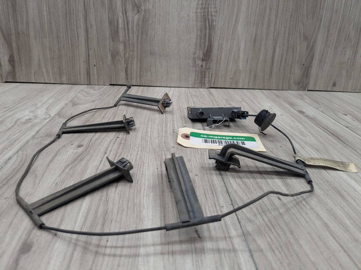 03-08 OEM BMW E85 Z4 Rear Bumper Radio Antenna Amplifier Booster Module