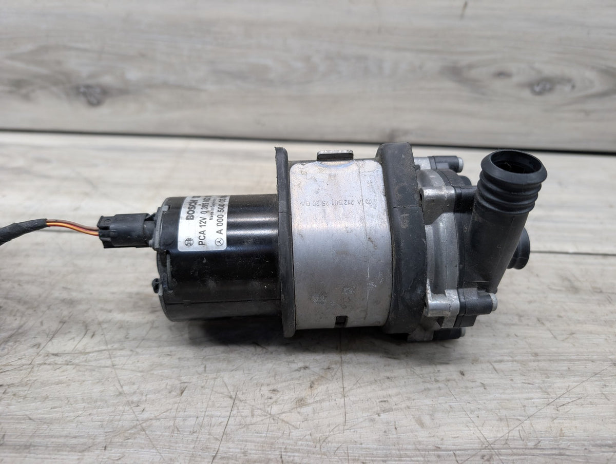 2009-2017 Mercedes-Benz E-Class A207 E550 M278 Engine Motor Cooling Auxiliary Water Pump A0005000386
