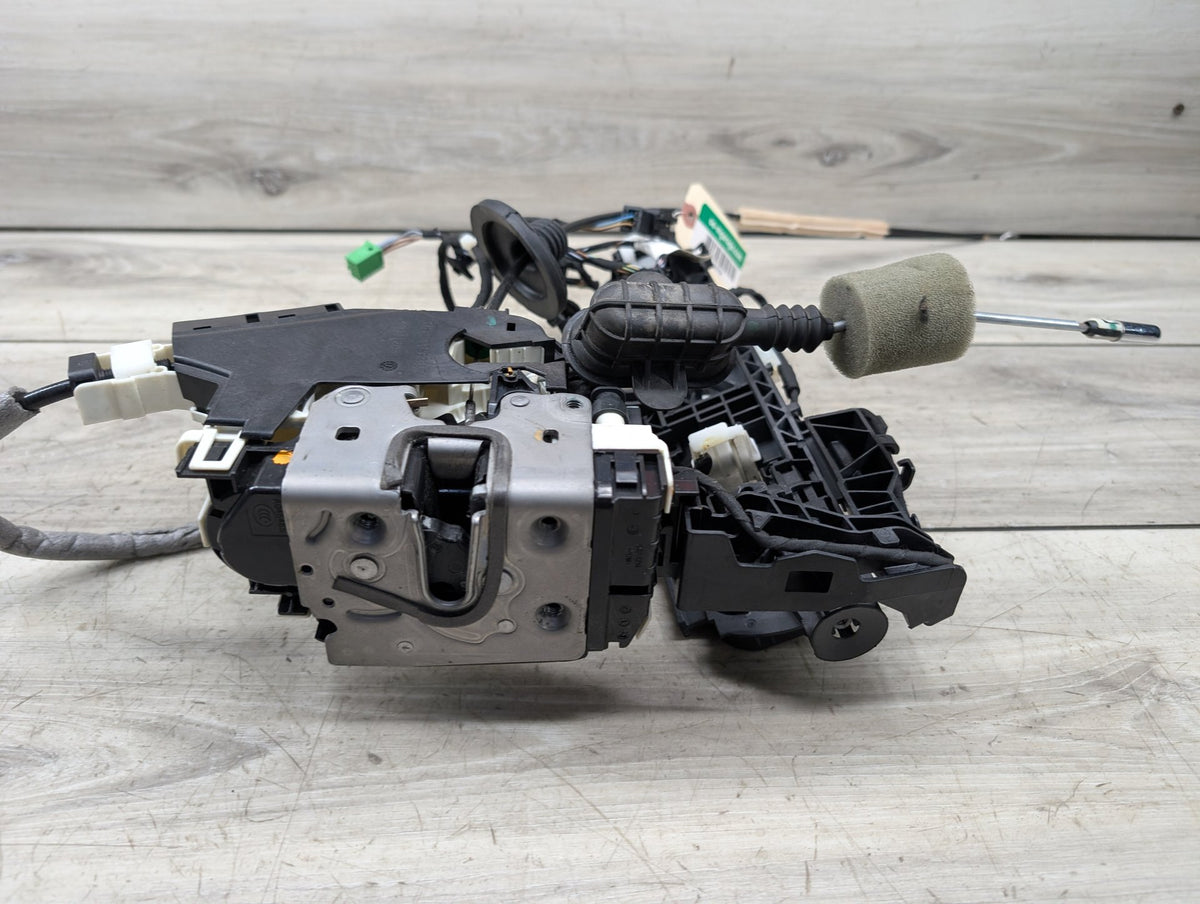 2009-2017 Mercedes-Benz E550 E-Class A207 Front Right Passenger Door Latch Lock Actuator A2077604540 OEM