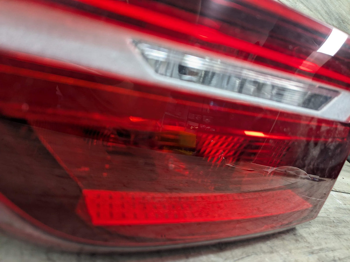 16-19 OEM BMW F48 X1 PRE LCI Rear Right Passenger Side Inner Trunk Tail Light