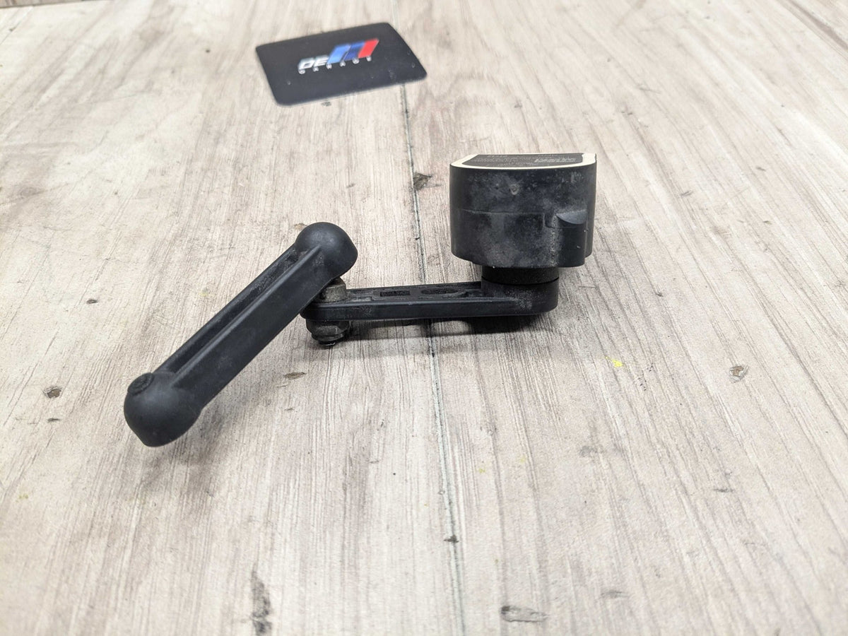 OEM BMW F30 F80 F90 G30 G20 M3 M4 M5 Rear Right Suspension Height Level Sensor