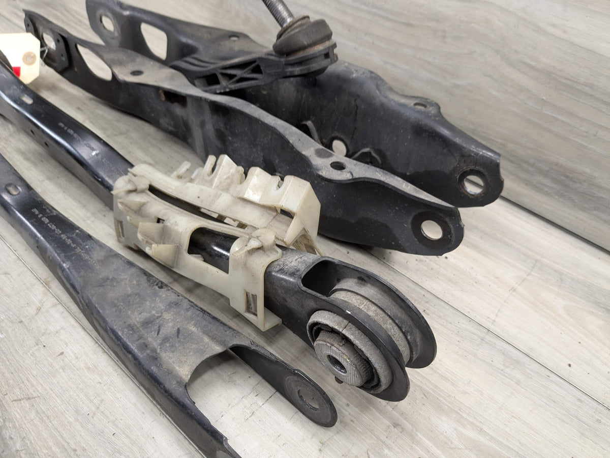 2019 BMW X5 G05 Rear Right Passenger Control Arms SET 6878022 19-25 OEM BMW G05 G06 G07 X5 X7 Rear Right Passenger Control Arm Wishbone SET