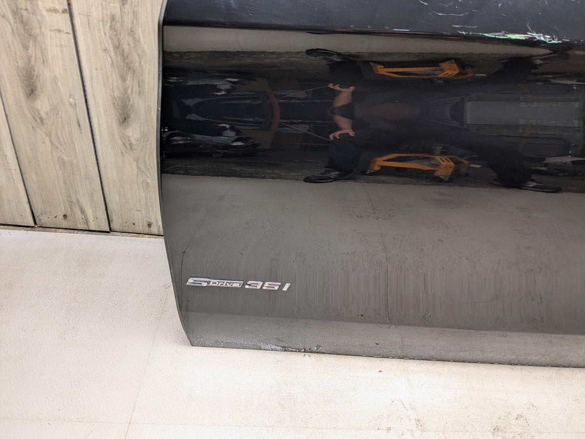 2017 BMW X6 F16 Front Left Driver Door Shell Panel Black SCHWARZ II (668)