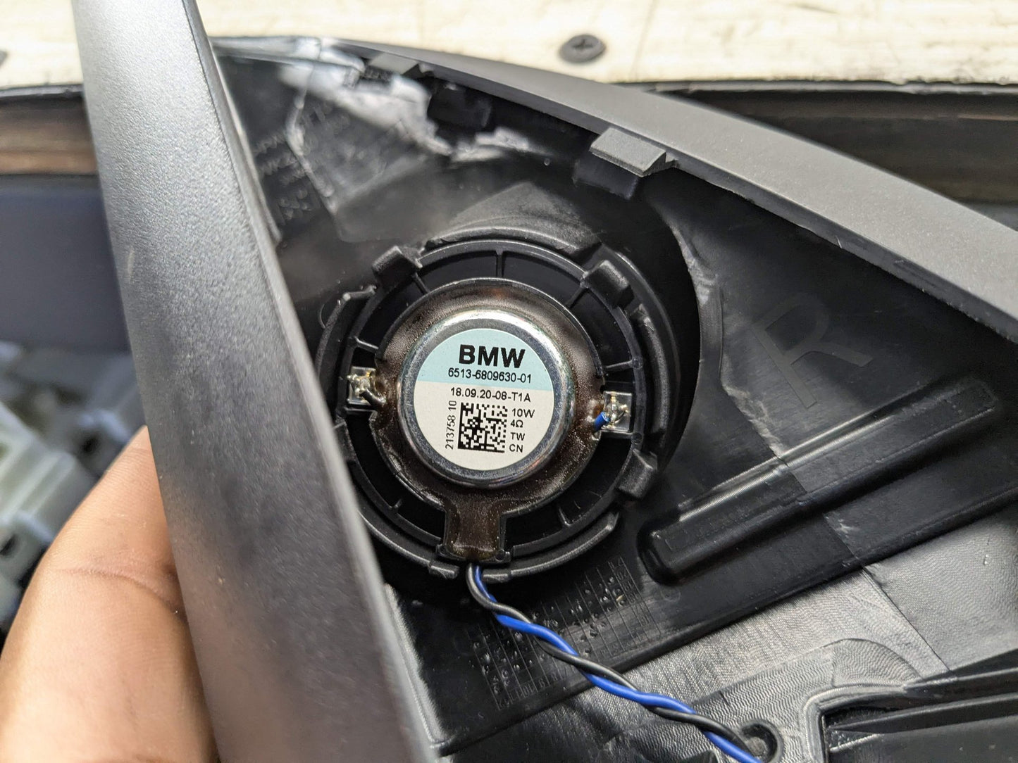 2018-2024 BMW X3 G01 Front Left Right Door Triangle Corner Speaker Assemblys SET 6809630 Recall or rear cargo rail