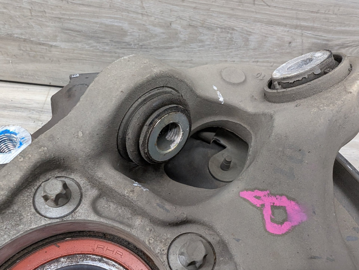 09-17 Mercedes E550 A207 Rear Right Passenger Spindle Knuckle w/ Bearing OEM