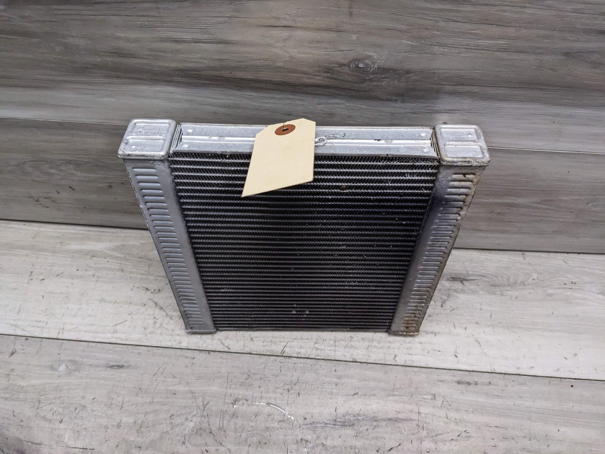 18-24 OEM BMW G12 G14 G16 G30 F90 F93 M5 M8 Second Auxiliary Coolant Radiator