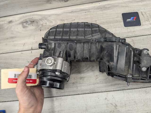 16-23 OEM BMW F90 G12 G30 750 Right Passenger Engine N63 S63 Intake Manifold 1-4