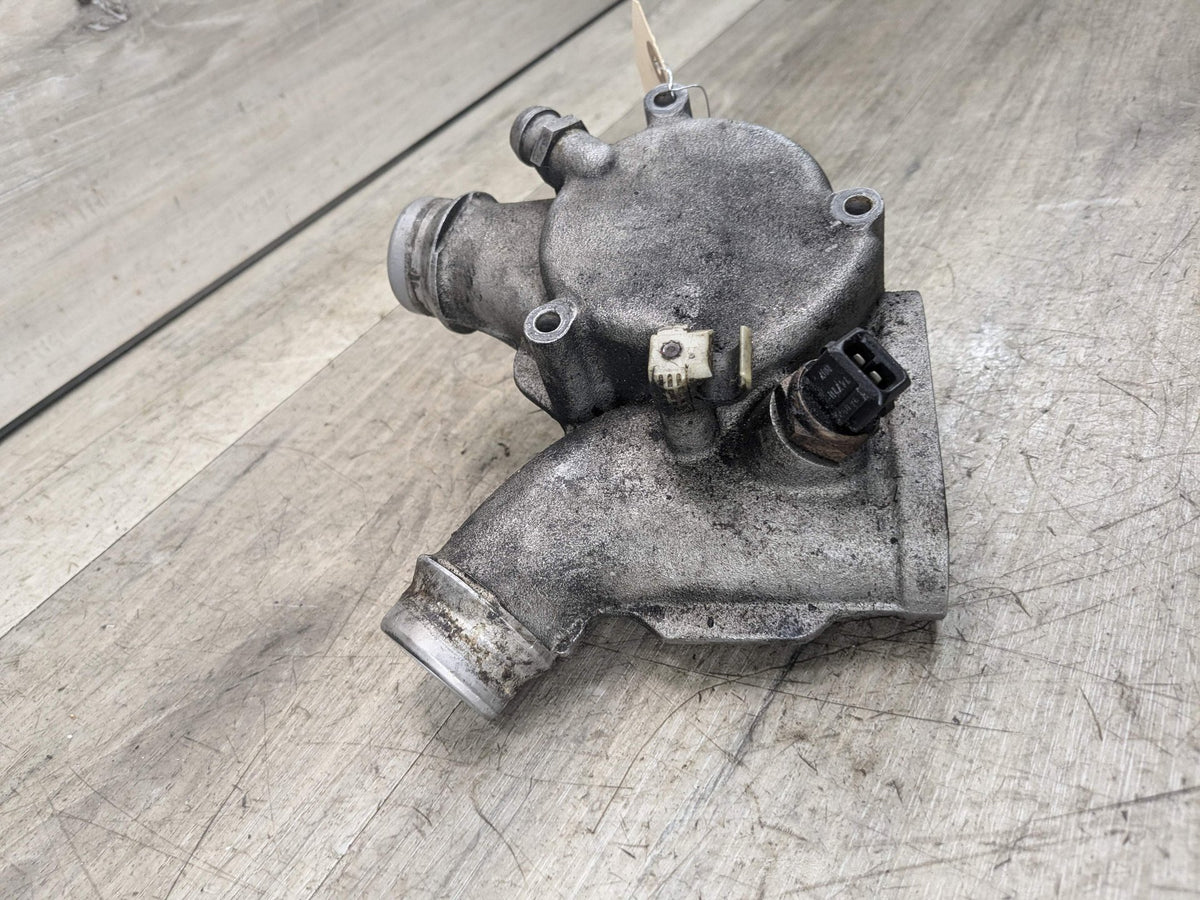 07-10 OEM BMW E90 E92 E93 M3 S65 Engine Coolant Thermostat Housing