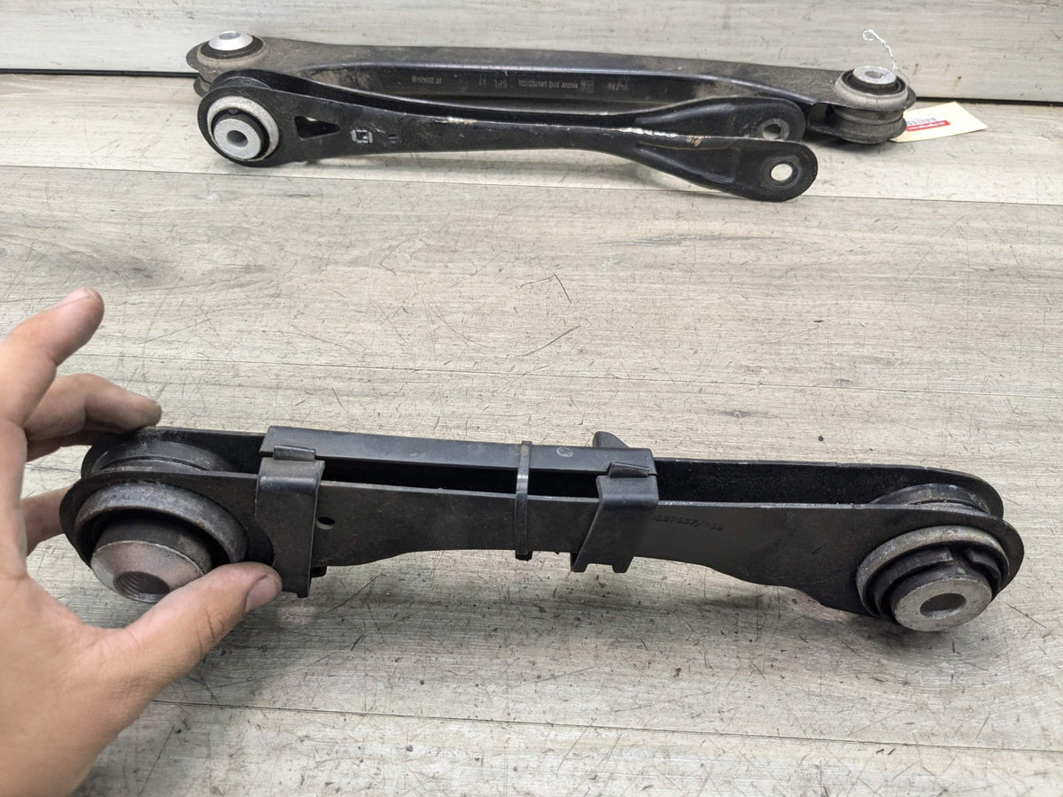 2018 BMW 540i G30 Rear Left Driver Control Arms SET 6861125 16-19 OEM BMW G11 G12 G30 Rear Left Suspension Control Arm Wishbone SET