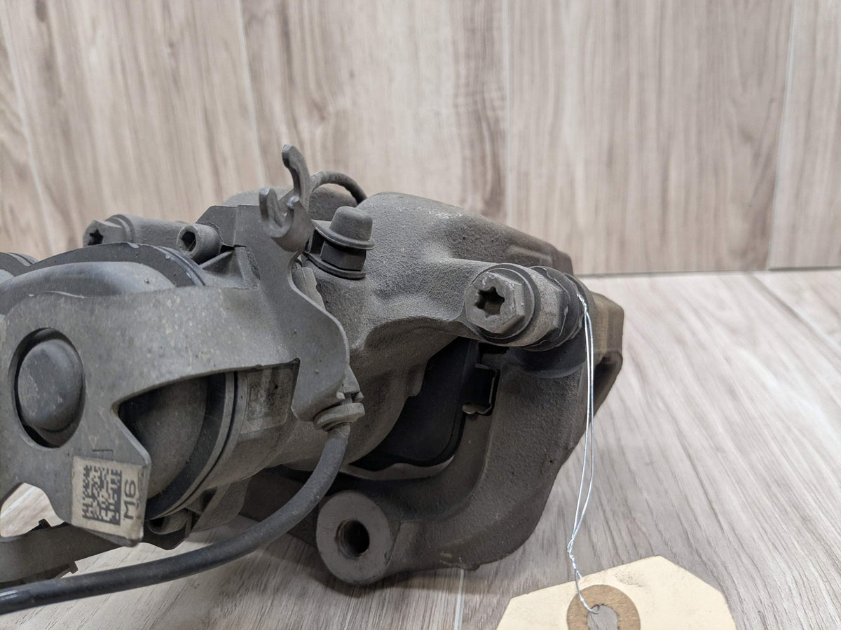 2019 BMW X5 G05 Rear Right Passenger Brake Caliper 6891768 19-25 OEM BMW G05 G06 G07 X5 X6 X7 Rear Right Passenger Side Brake Caliper Gray OEM