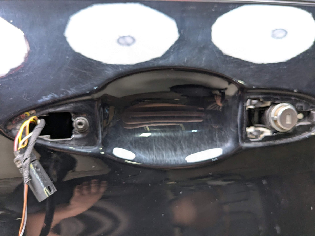 2017 BMW X6 F16 Front Left Driver Door Shell Panel Black SCHWARZ II (668)