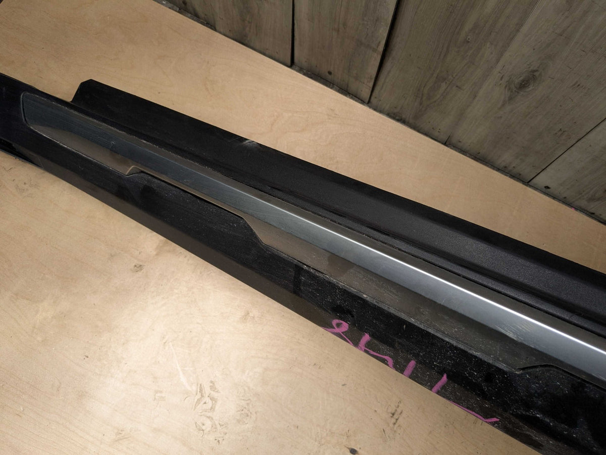 2021 BMW X5 G05 Left Driver Side Skirt Rocker Panel 8498999