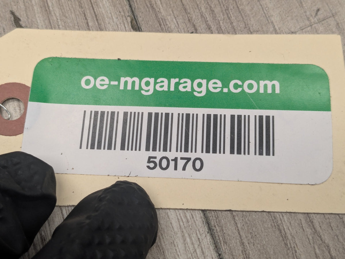 OEM BMW F90 G11 G12 G30 530 540 M550 750 M5 Front Left or Right Seatbelt Buckle
