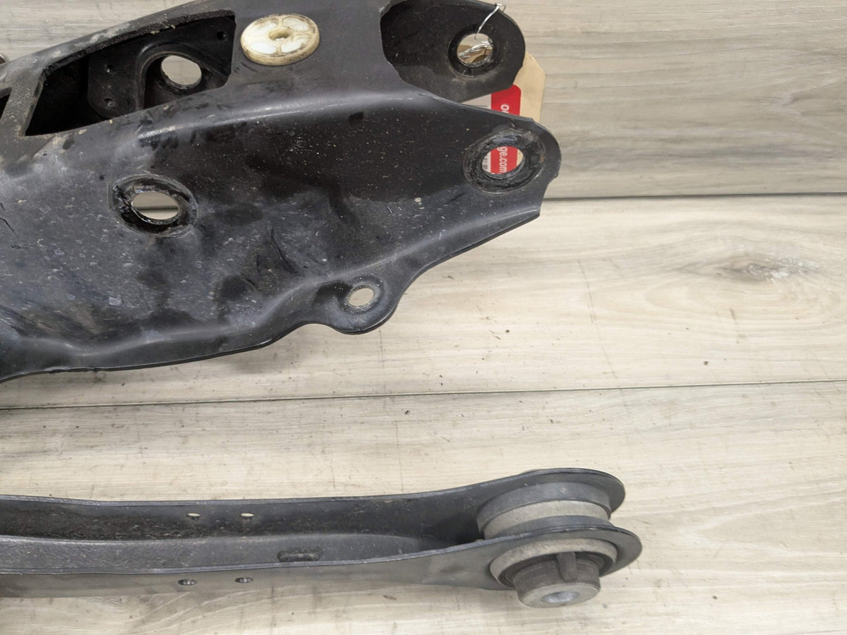 2019 BMW X5 G05 Rear Left Driver Control Arms SET 6878021 19-25 OEM BMW G05 G06 G07 X5 X7 Rear Left Driver Control Arm Wishbone SET