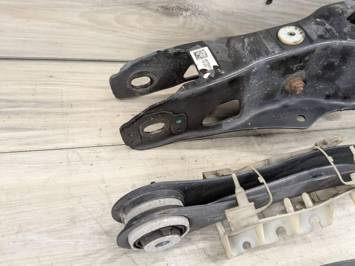 2019 BMW X5 G05 Rear Left Driver Control Arms SET 6878021 19-25 OEM BMW G05 G06 G07 X5 X7 Rear Left Driver Control Arm Wishbone SET