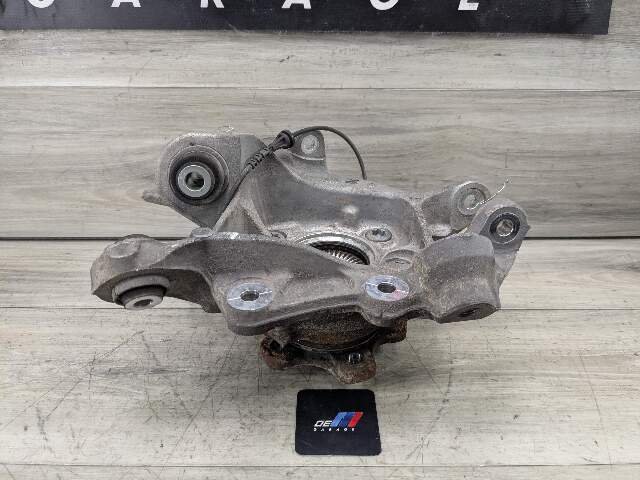 2021 BMW M340i G20 Rear Left Driver Spindle Knuckle w/ Bearing 6899305 19-25 OEM BMW G20 330 M340 REAR Left Driver Knuckle Wheel Hub Spindle Bearing