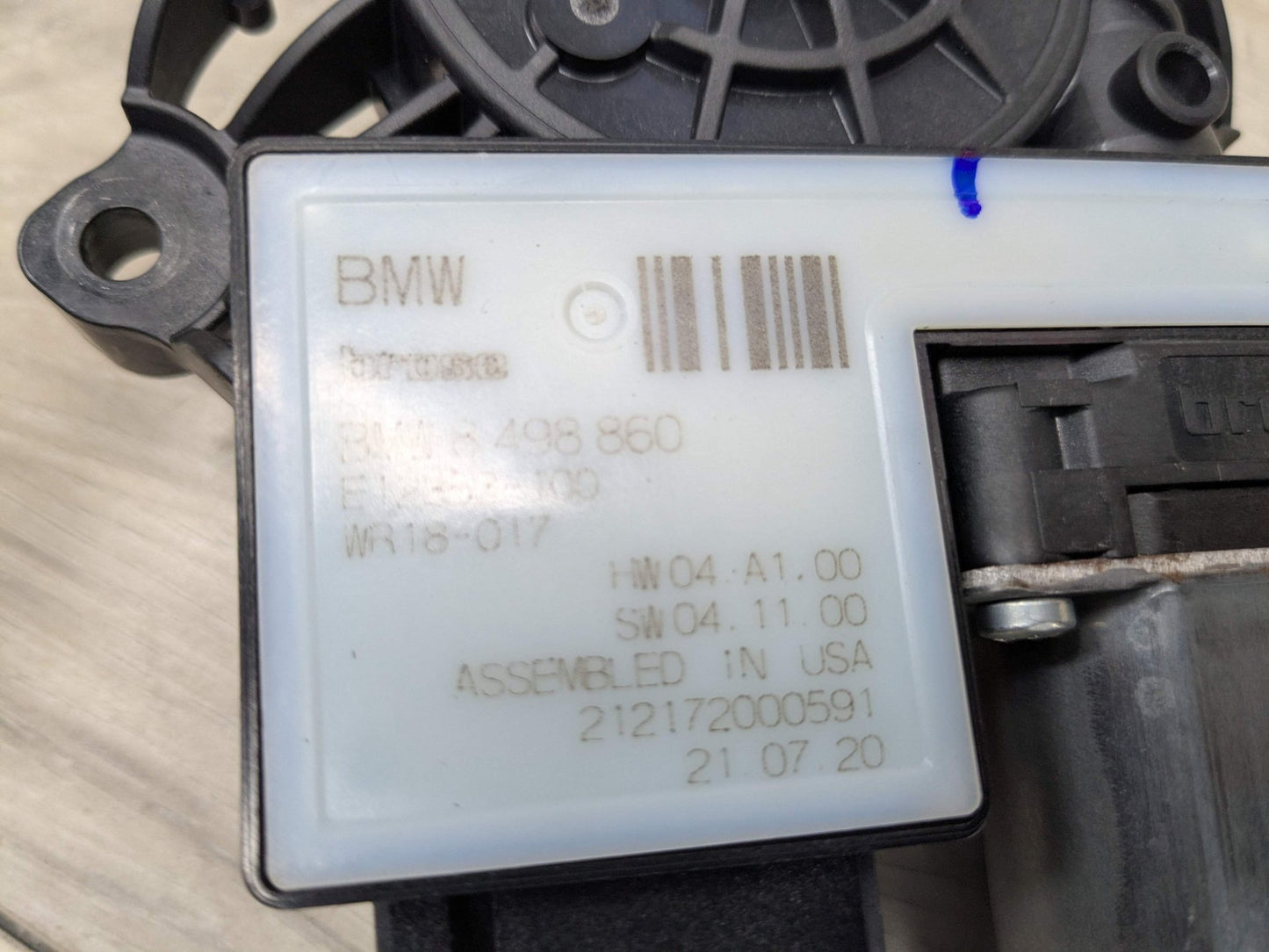 2021 BMW M340i G20 Front Right Passenger Door Window Glass Regulator Motor 8498860 OEM BMW G20 G80 330 M340 M3 FRONT Right Passenger Door Window Regulator Motor