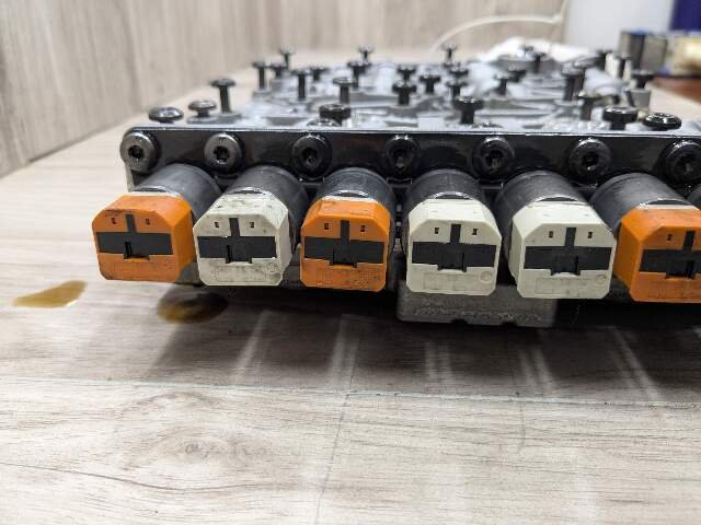 OEM BMW F10 F15 F25 F30 F36 328 335 Transmission Mechatronic Valve Body GA8HP45Z