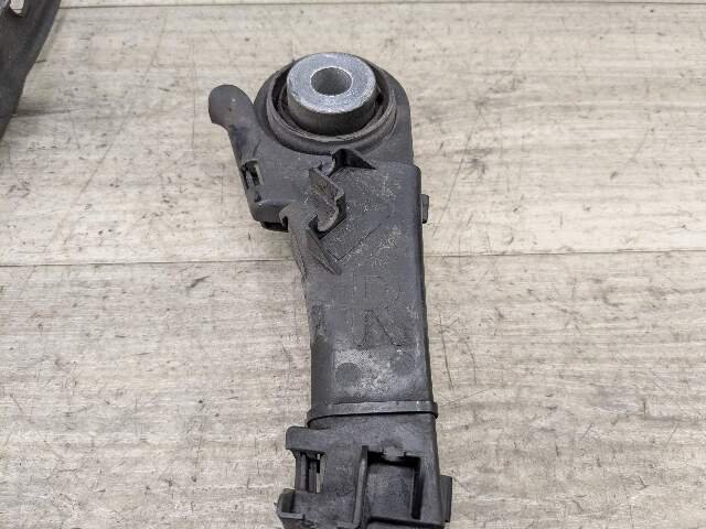2017-2023 BMW M550i G30 Rear Right Passenger Control Arms SET 6861114 OEM BMW G11 G12 G14 G15 G16 G30 Rear Right Passenger Upper Lower Control Arm SET